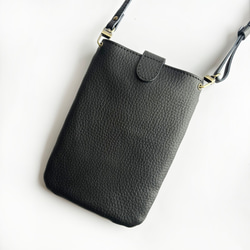 本革スマホポシェット（スタイリッシュなブラック）　防水レザー　調整可能なショルダーストラップ 　 5枚目の画像
