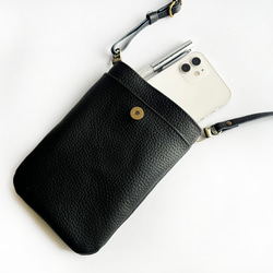 本革スマホポシェット（スタイリッシュなブラック）　防水レザー　調整可能なショルダーストラップ 　 6枚目の画像