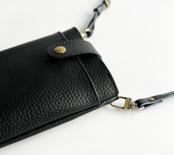本革スマホポシェット（スタイリッシュなブラック）　防水レザー　調整可能なショルダーストラップ 　 4枚目の画像