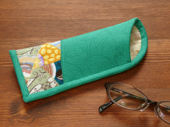 メガネケース（薄型） ～新芽の頃に～ 1枚目の画像