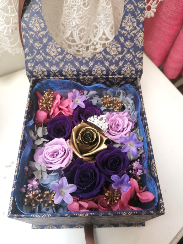 母親節日式盒裝永生花紫色薰衣草金 第6張的照片