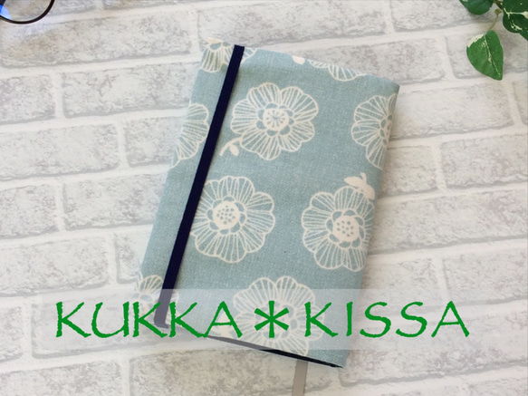 花咲く丘 文庫本サイズ ブックカバー ハンドメイド 花咲く丘 文庫本サイズ ブックカバー ハンドメイド 花咲く丘 文庫本