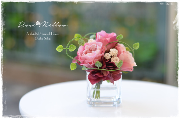 【Creema限定】フェイクウォーター・ニュアンスピンクのバラとワイン色の紫陽花のミニブーケ　　 1枚目の画像