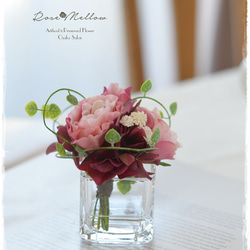 【Creema限定】フェイクウォーター・ニュアンスピンクのバラとワイン色の紫陽花のミニブーケ　　 7枚目の画像