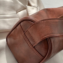 ショルダーバッグヴィンテージレザーレットハンドバッグ 小さなカジュアルなデザイナーハンドバッグ ショルダーストラップ 枕 3枚目の画像