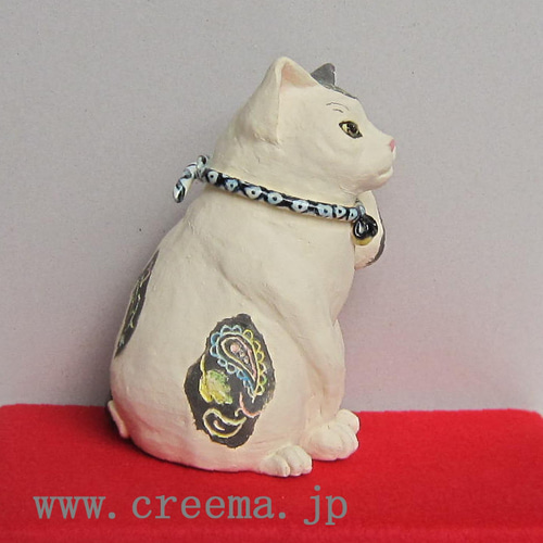 招き猫 ペイズリー模様 黒白ブチ猫 1点物 陶器 縁起物 置物 c34 招き猫