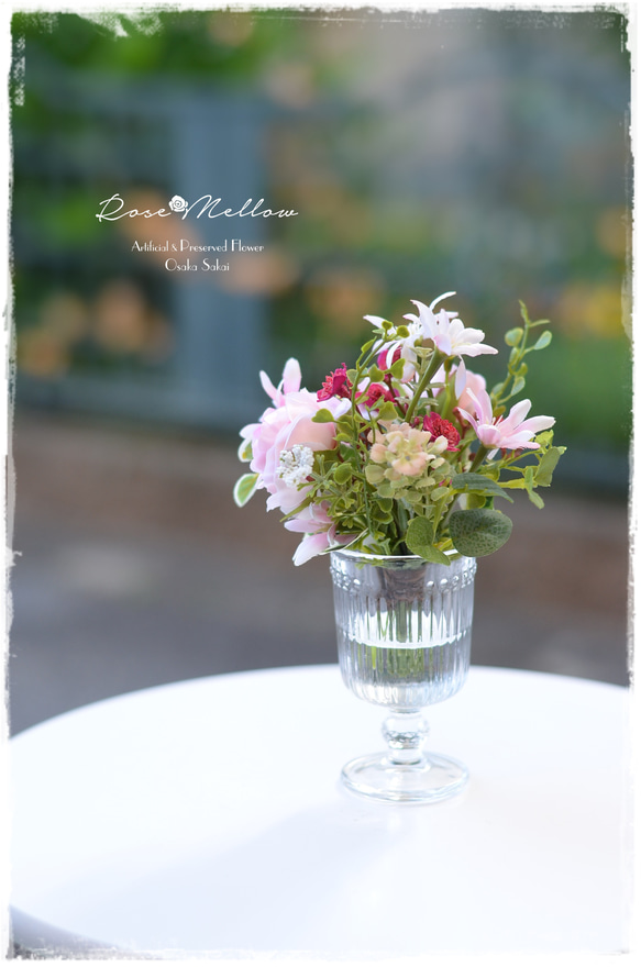 【Creema限定】フェイクウォーター・ベビーピンクのバラとデージー、かすみ草の可憐なミニブーケ　　 5枚目の画像