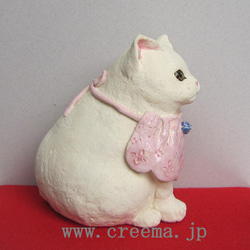 招き猫　白猫　桃色前掛け　1点物　陶器　縁起物　置物　c35 5枚目の画像