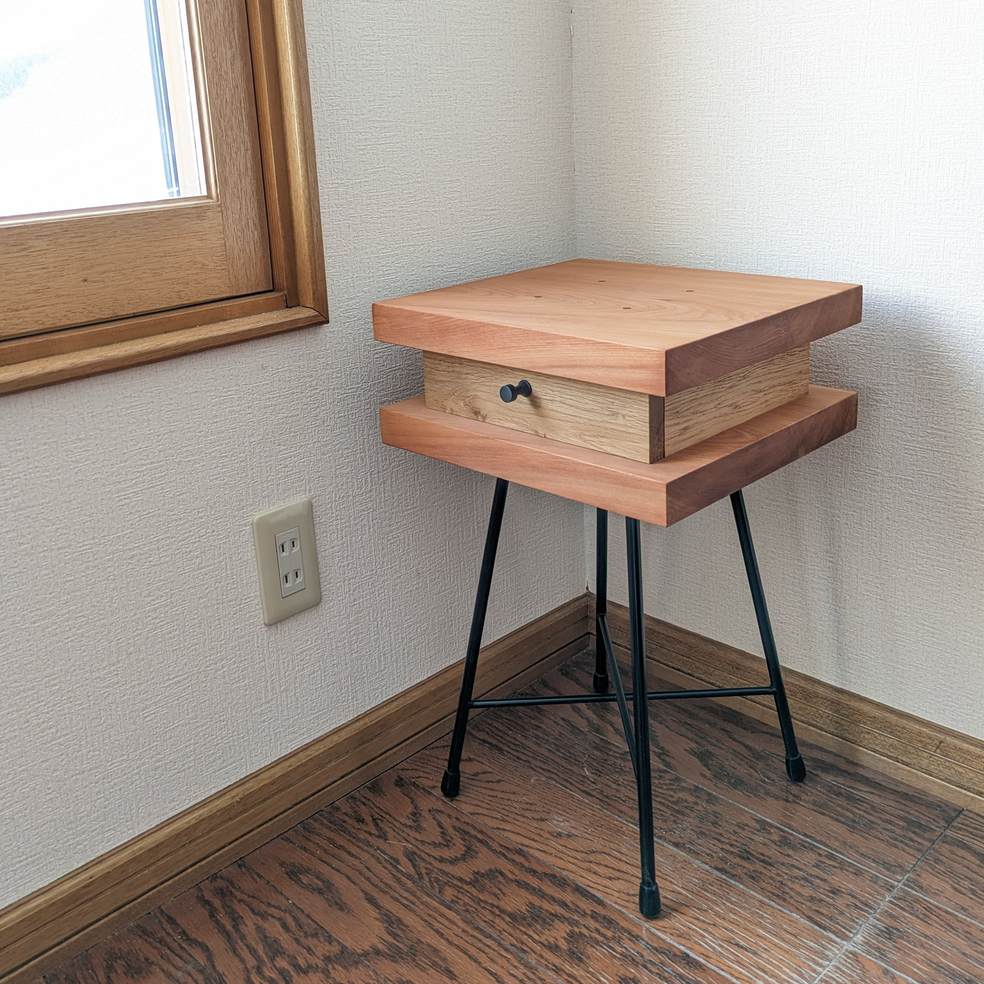 リメイク家具｜サイドテーブル 55,000円