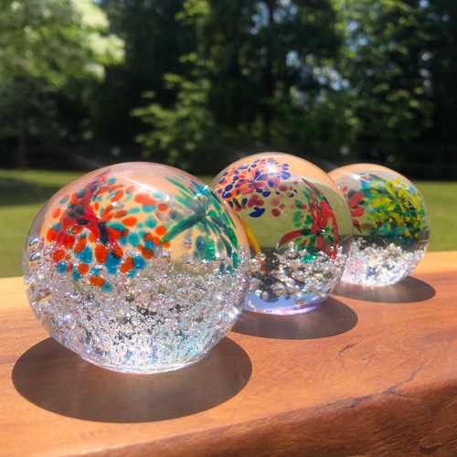 【当店限定販売】 癒しのたまごガラス bead Island 立体・オブジェ 手作りの台付き 彫刻・オブジェ