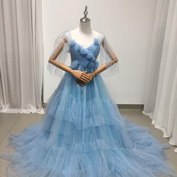送料無料！カラードレス キャミソール 薄青  シースルー袖 柔らかく重ねたチュールスカート 結婚式 前撮り 1枚目の画像