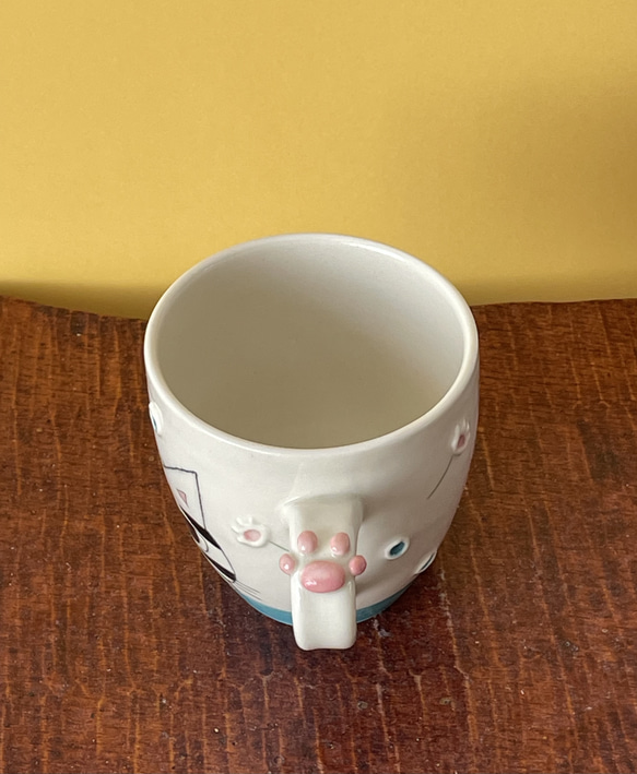 猫絵肉球マグ(キジトラ猫) 『猫のマグカップ』 3枚目の画像