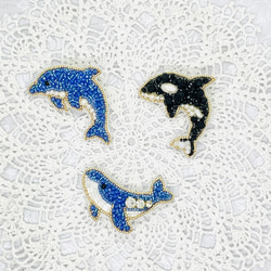 ビーズ刺繍のブローチ・シャチ 4枚目の画像
