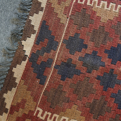 100×82㎝ 【アフガニスタン手織りキリム】トライバルラグ 手織り 絨毯 7枚目の画像