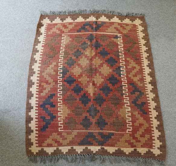 100×82㎝ 【アフガニスタン手織りキリム】トライバルラグ 手織り 絨毯 5枚目の画像
