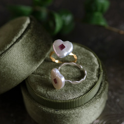 野餐：心形淡水珍珠和石榴石鋸齒戒指（一種尺寸最適合） 第8張的照片