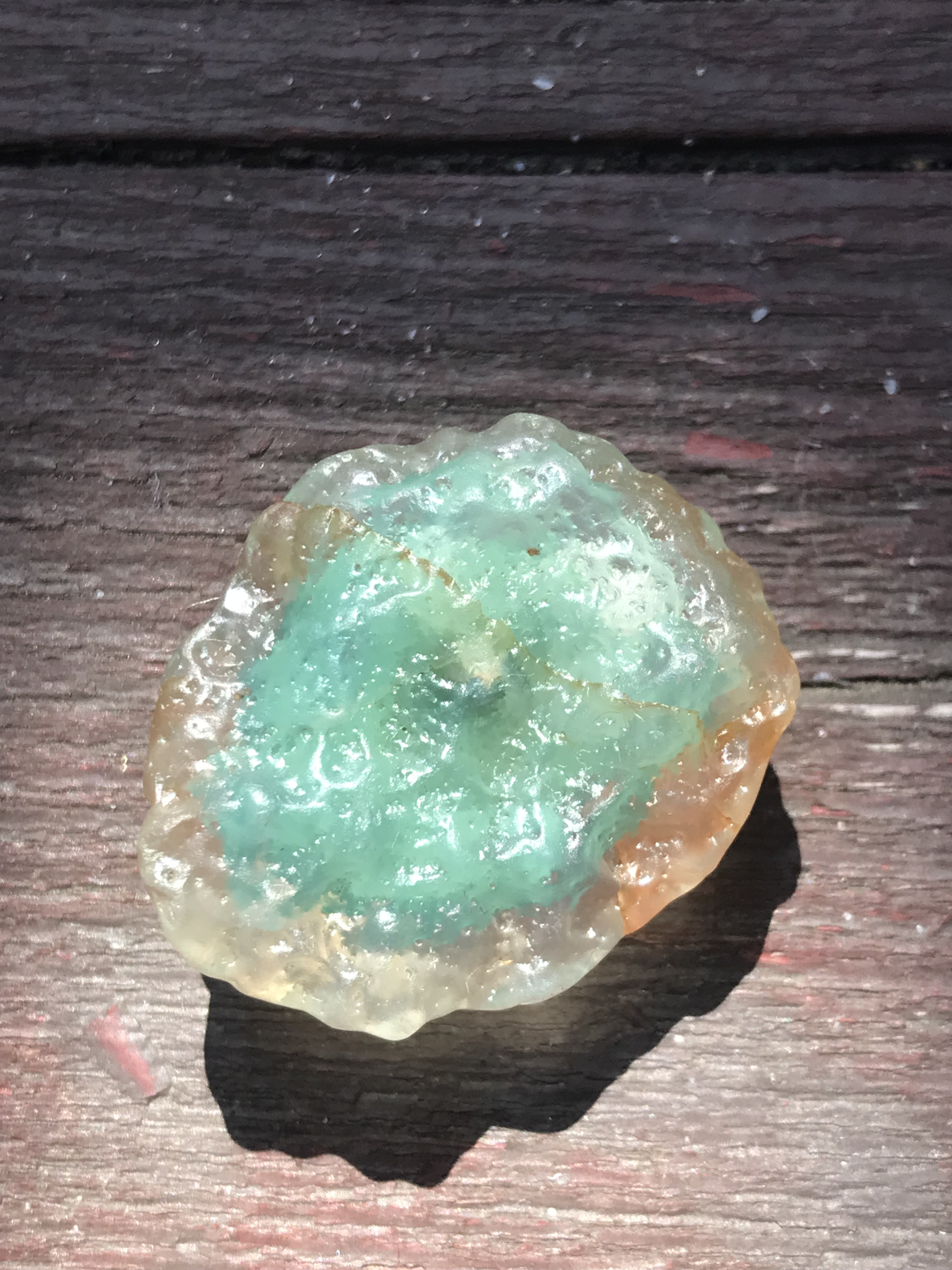 ゴビ石−1253 ゴビ瑪瑙　原石　緑飴心  濃翠色　レア　鉱物