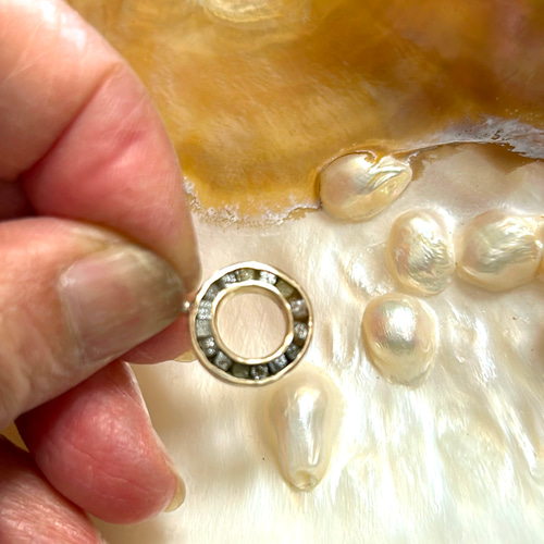 ラフダイヤモンドサークルペンダントトップ ペンダントトップ maiori