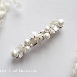 美甲花繡球花與棉質珍珠髮夾&lt;白色&gt;&lt;銀色&gt; 第2張的照片
