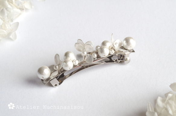美甲花繡球花與棉質珍珠髮夾&lt;白色&gt;&lt;銀色&gt; 第1張的照片