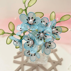 yupiです♪紫陽花。ミニバラとネモフィラ。ディップフラワー 一点物】青紫のミニ紫陽花 1本売り ディップフラワー ワイヤー