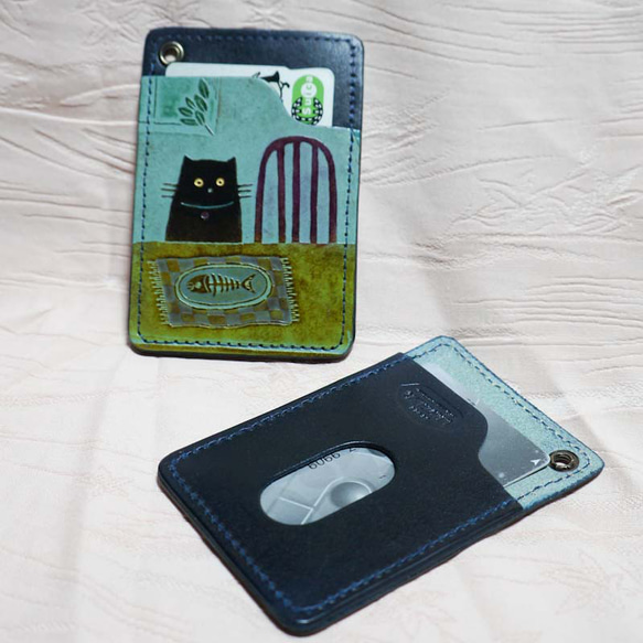 猫のデザイン　レザークラフト　パス&診察券ケース．テーブル猫　バッグ　財布　catwalk oikawa 1枚目の画像