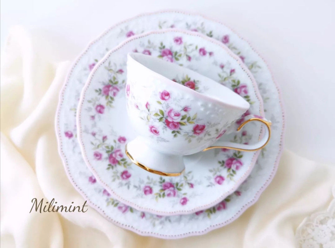 【受注制作】ローズガーデン ティーセット(ピンク)(カップ＆ソーサー1点、リムプレート1点)　薔薇　ピンクローズ　バラ 5,850円