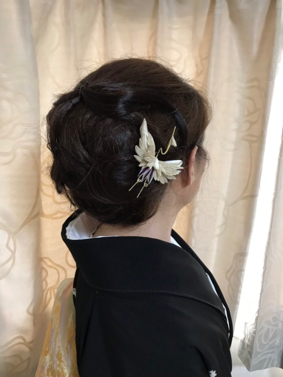 正絹羽二重　つまみ細工　鶴の髪飾り　紫 4枚目の画像