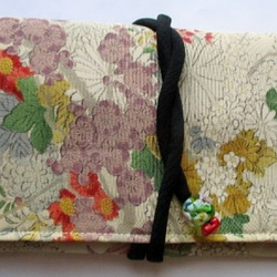 ７７３８　花柄の着物で作った和風財布・ポーチ 1枚目の画像
