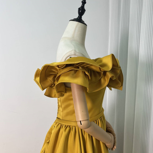 送料無料！パーティードレス イエロー オフショルダー 編み上げ