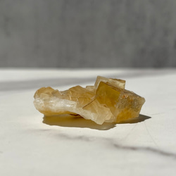 スペイン産【イエローフローライト／Yellow Fluorite】鉱物 天然石 3枚目の画像