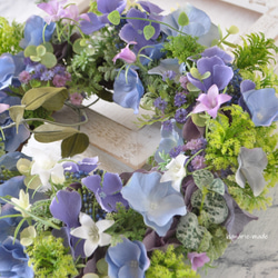 ブルーの紫陽花と涼やかなベルフラワー　リース：あじさい　ブルー　パープル　白　涼やか　 2枚目の画像