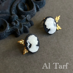 カメオ風 絵画のようなヴィーナスのピアス/イヤリング(Black) ピアス