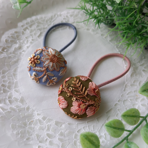 一部再販】インド刺繍リボンのくるみボタンヘアゴム No.1 ヘアゴム