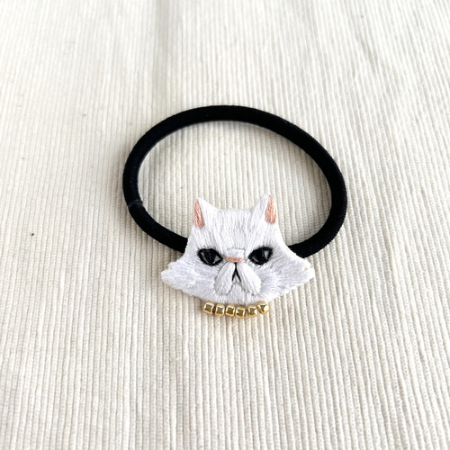 ヘアゴム＆ブローチ ペルシャ猫刺繍（白） ブローチ Meidoudou