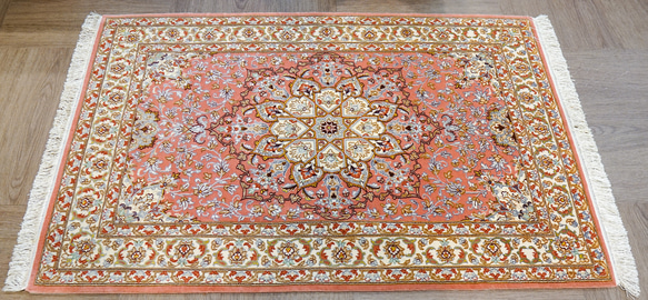 130×83cm【ペルシャ手織り絨毯 イスファハン産 　証明書付 】 5枚目の画像