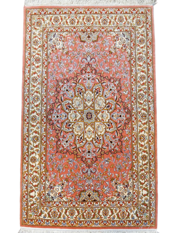 130×83cm【ペルシャ手織り絨毯 イスファハン産 　証明書付 】 3枚目の画像