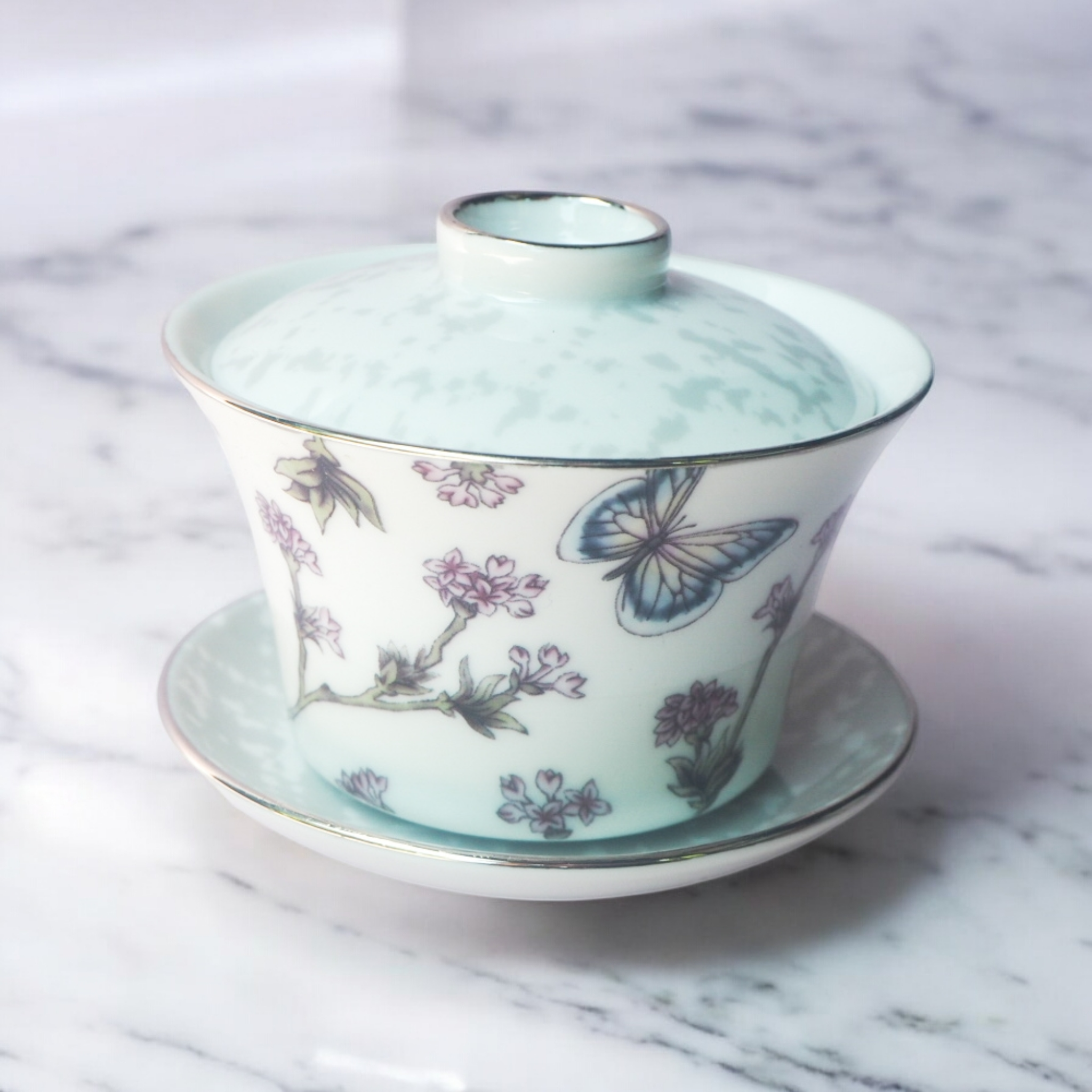 中国茶器  パステル茶花の浮彫り三才蓋碗  新品未使用 中国茶器 パステル茶花の浮彫り三才蓋碗 新品未使用 中国茶器