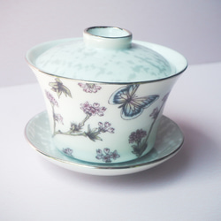 バタフライのオリエンタル蓋碗　❤中国茶　台湾茶　中国茶器　茶器　日本茶　湯呑み　ポーセラーツ　オリエンタル 1枚目の画像