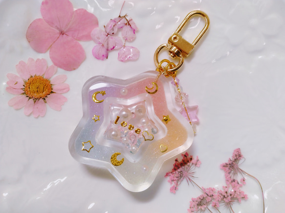 レインボーの星のダブルシェイカーキーホルダー その他アクセサリー