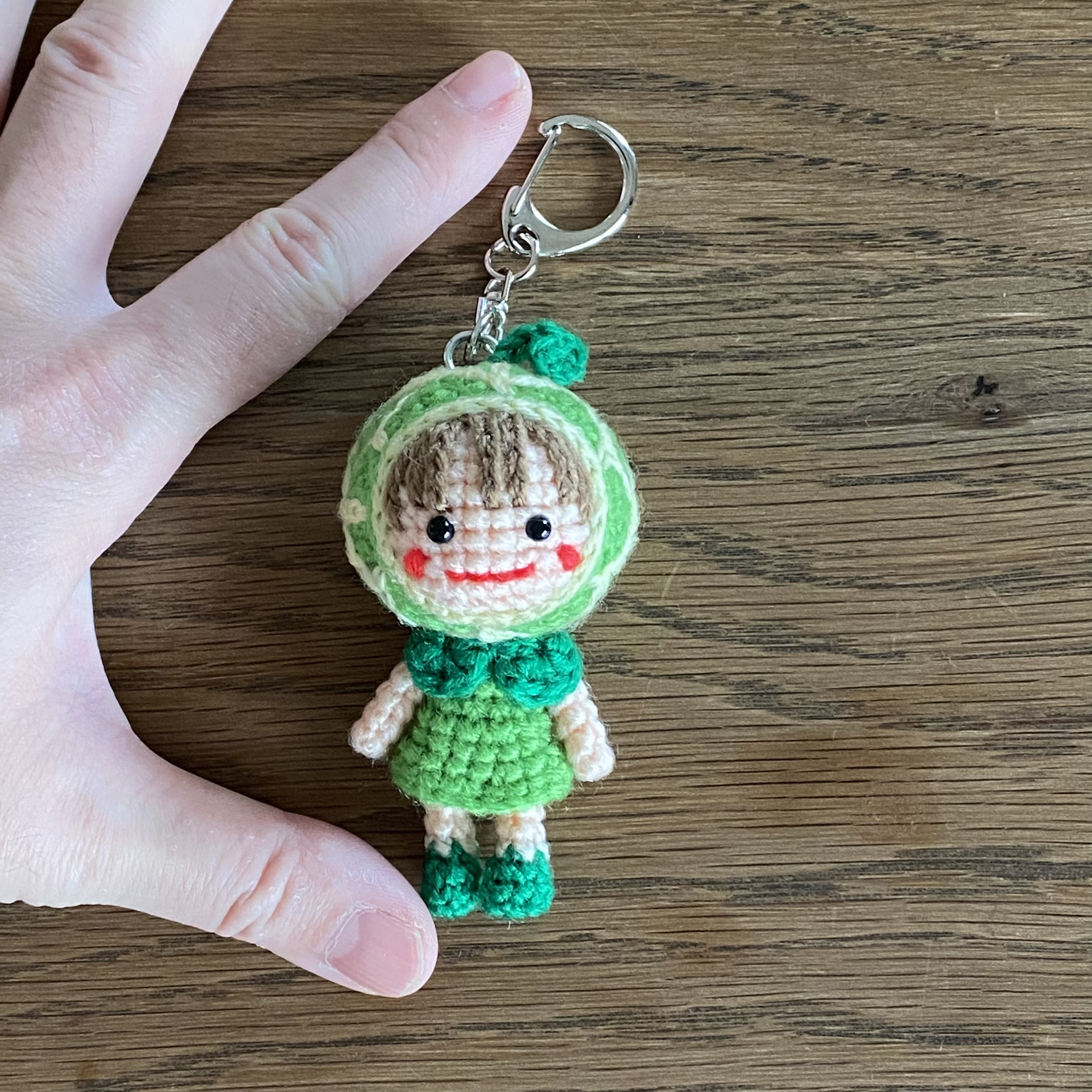 E*n様 玉ねぎくんのキーホルダー◎ あみぐるみ あみぐるみ☆ねこちゃんキーホルダー☆白と青のストライプの通販