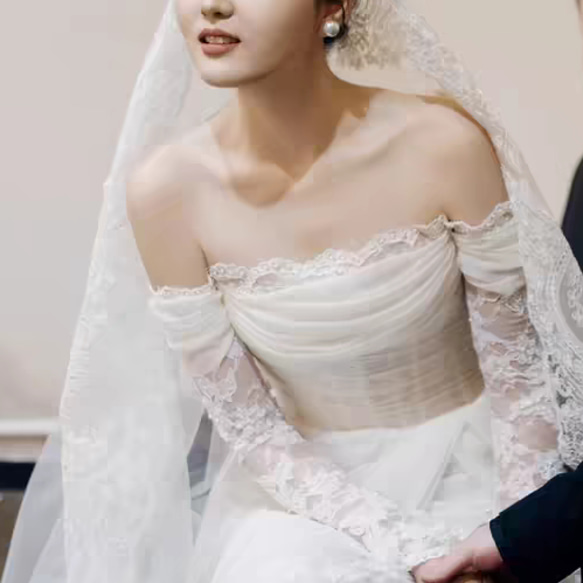美しい花レース シアーな美しさ 長袖 オフショルダー  ウェディングドレス フロントスリット /前撮り結婚式//H013 3枚目の画像