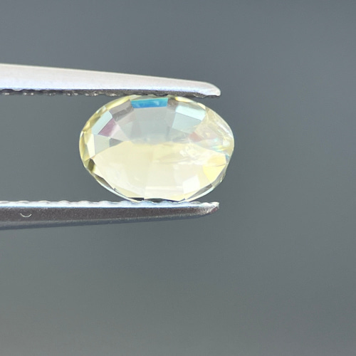 ジルコンルース 天然石 宝石 ジュエリー用Natural Zircon 1.1 ジルコンルース 天然石 宝石 ジュエリー用Natural Zircon 1.1
