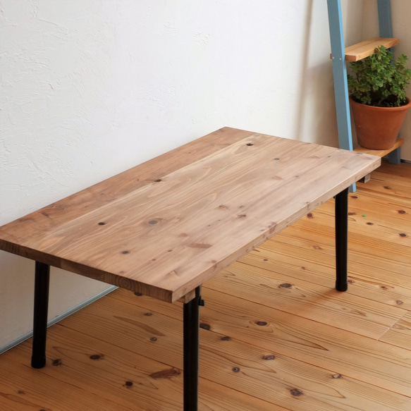 ♪SALE♪杉無垢材の折りたたみテーブル　W70.D35 2枚目の画像