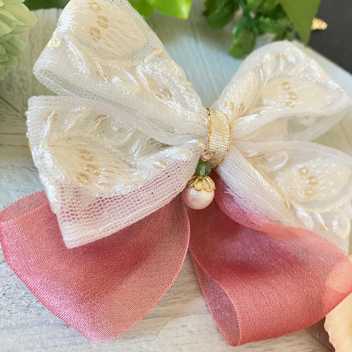 バレッタ インド刺繍 リボン パール ピンク 白 ゴールド 大きめ 夏 