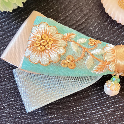 バレッタ インド刺繍 リボン パール 水色 白 ゴールド 細め 夏 大人