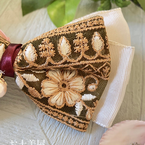 バレッタ インド刺繍 リボン パール付き 緑 茶 ゴールド 大きめ 花柄