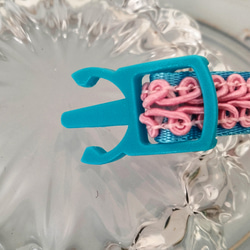 ゆめかわ メイド風 ねこちゃん用首輪 メイドカフェ レース ピンク ブルー 成猫用 Mサイズ 5枚目の画像