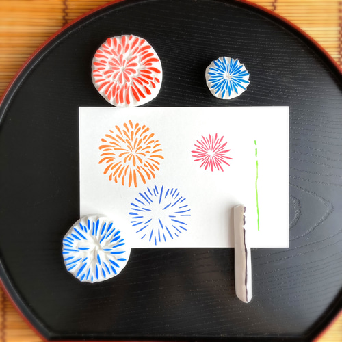 暑中見舞いにも。夜空に輝く花火のはんこセット(夏7・8月の消しゴム