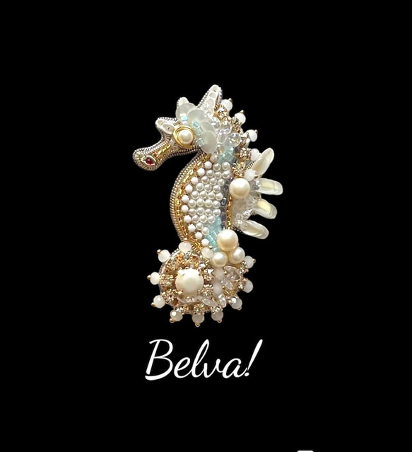ビーズ刺繍のブローチ　-タツノオトシゴ　seahorse- 2枚目の画像
